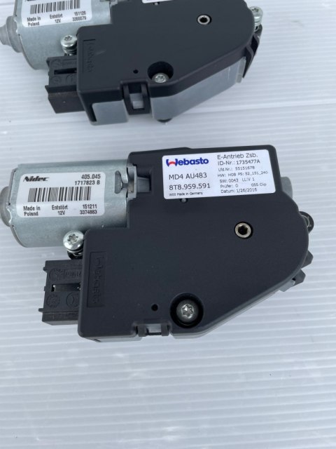 Audi A5 8T LIFT Oryginalny Silniczek szyberdachu 8T8959591