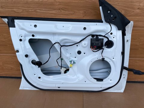 Audi A5 8T LIFT SportBack Oryginalne drzwi LEWY przód LY9C