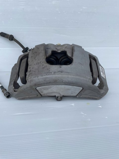 Audi A6 C7 A7 3.0 Zacisk hamulcowy LEWY przód 355 mm