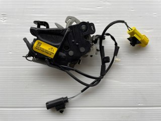 BMW G30 G32 G11 ZAMEK AKTYWNY MASKI LEWY 7347410 Wystrzelony