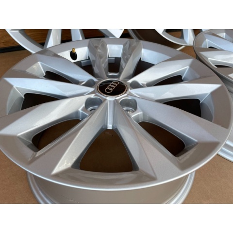 Oryginalne felgi Audi A3 8Y 16" 7.0J ET40 5x112 – komplet 4 sztuki Oryginalne felgi Audi A3 8Y 16" 7.0J ET40 5x112 – komplet 4 sztuki