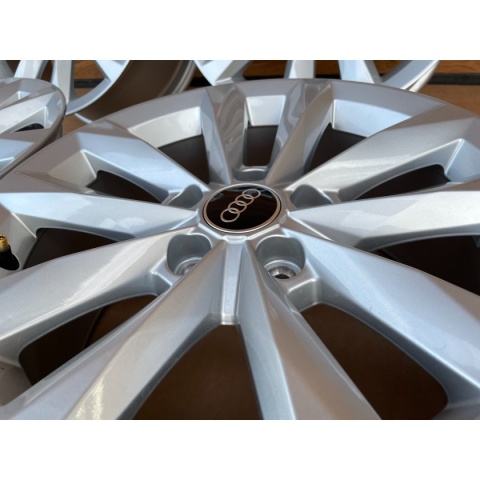 Oryginalne felgi Audi A3 8Y 16" 7.0J ET40 5x112 – komplet 4 sztuki Oryginalne felgi Audi A3 8Y 16" 7.0J ET40 5x112 – komplet 4 sztuki