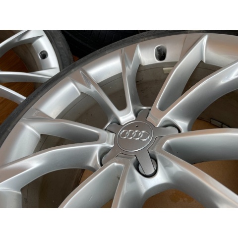 Oryginalne felgi Audi A5 8T 18" + opony Dunlop Sport Maxx GT – komplet OEM Oryginalne felgi Audi A5 8T 18" + opony Dunlop Sport Maxx GT – komplet OEM