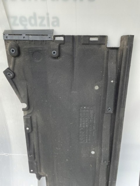 Audi A4 B8 A5 8T oryginalna osłona podwozia lewa 8K0825207D