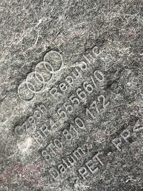 Audi A5 8T COUPE nadkole PRAWY TYŁ 8T0810172G oryginał