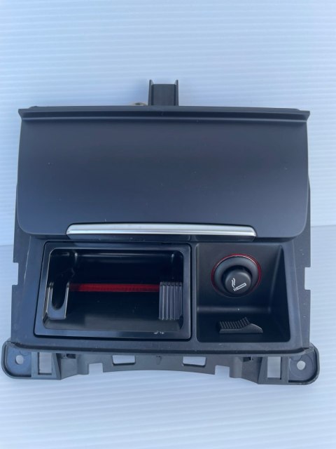 Audi A5 8T FL Popielniczka schowek 8K0857951C Oryginał