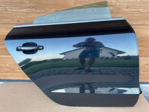 Audi A5 8T LIFT Oryginalne Drzwi PRAWY TYŁ LY9T