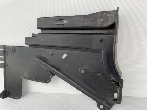 Audi A5 8T Sportback osłona podwozia prawa 8T8825216B oryginał