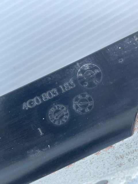 Audi A6 A7 C7 Oryginalny łącznik podpora podłogi 4G0803183