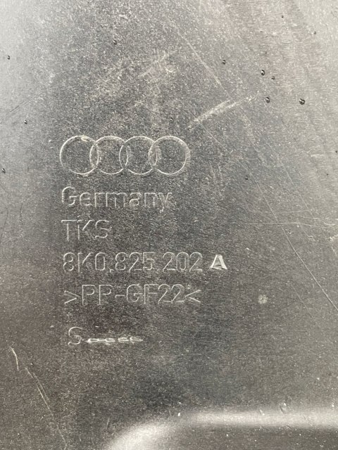 Oryginalna osłona podwozia PRAWY przód Audi A5 8T 8K0825202A