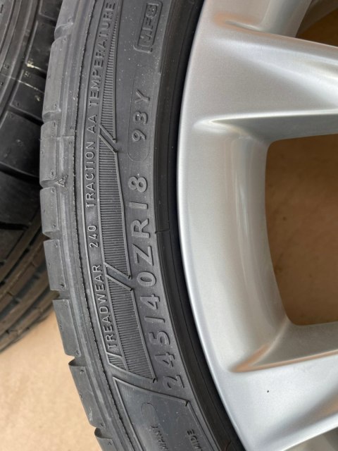 Oryginalne felgi Audi A5 8T 18" opony Dunlop Sport Maxx GT