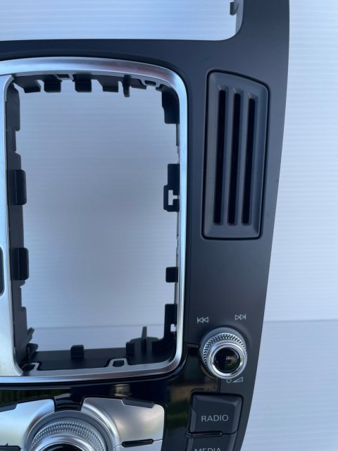 Panel sterowania MMI Audi A5 8T Lift 8T0919611L Oryginał