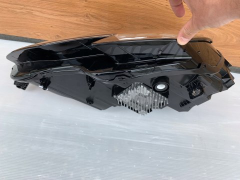 AUDI A3 8Y LAMPA LEWY PRZÓD LED KOMPLETNA 8Y0 033A