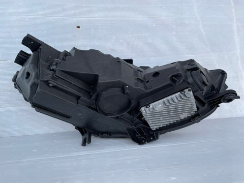 AUDI A4 RS4 B9 LIFT KOMPLET LAMP LEWA PRAWA MATRIX 8W0