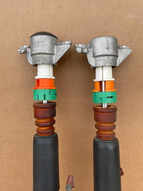 AUDI A5 8T LIFT AMORTYZATOR TYŁ AKTYWNY komplet