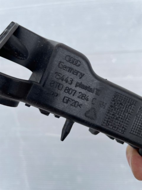 AUDI A5 8T LIFT MOCOWANIE ZDERZAKA PRAWY PRZÓD 8T0807284C