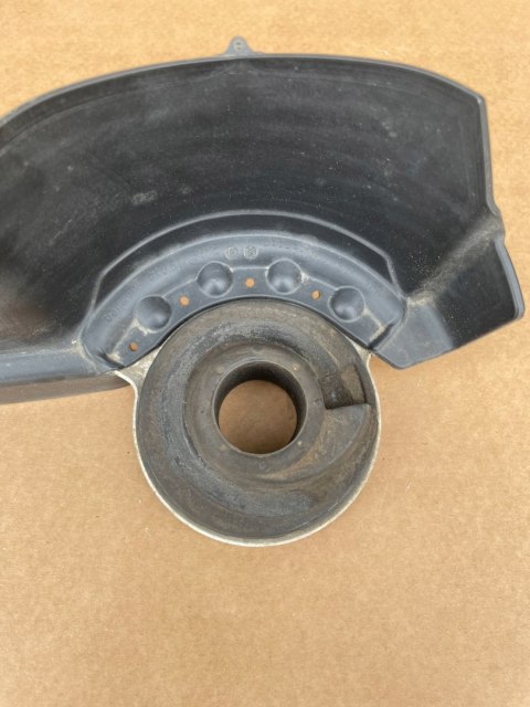 AUDI A5 8T LIFT OSŁONA guma SPRĘŻYNY LEWY TYŁ