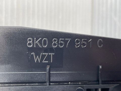 Audi A5 8T FL Popielniczka schowek 8K0857951C Oryginał