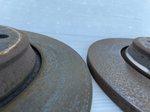 Audi A5 8T LIFT tarcze hamulcowe TYŁ oryginał 8K0615601J