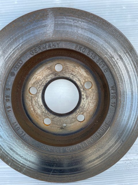 Audi A5 8T LIFT tarcze hamulcowe TYŁ oryginał 8K0615601J