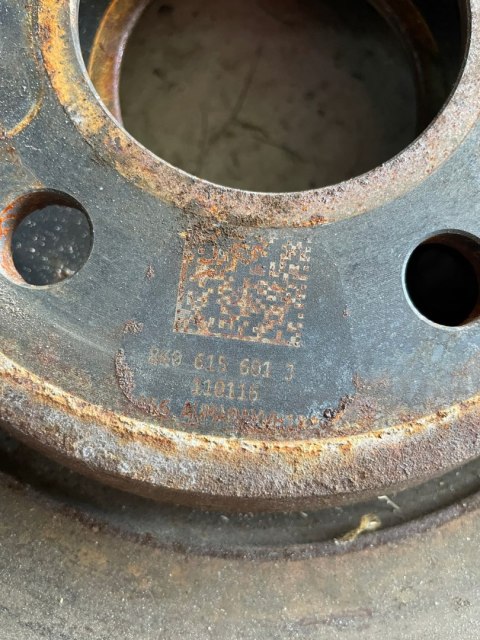 Audi A5 8T LIFT tarcze hamulcowe TYŁ oryginał 8K0615601J