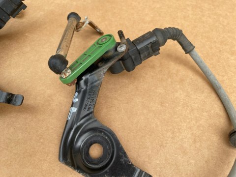 Audi A5 8T Oryginalny CZUJNIK Poziomowania XENON i Uchwyt 8K0941309D