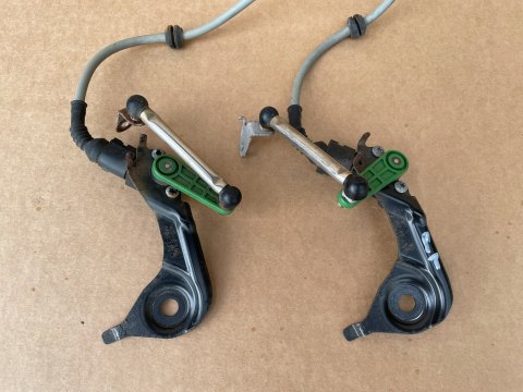 Audi A5 8T Oryginalny CZUJNIK Poziomowania XENON i Uchwyt 8K0941310C