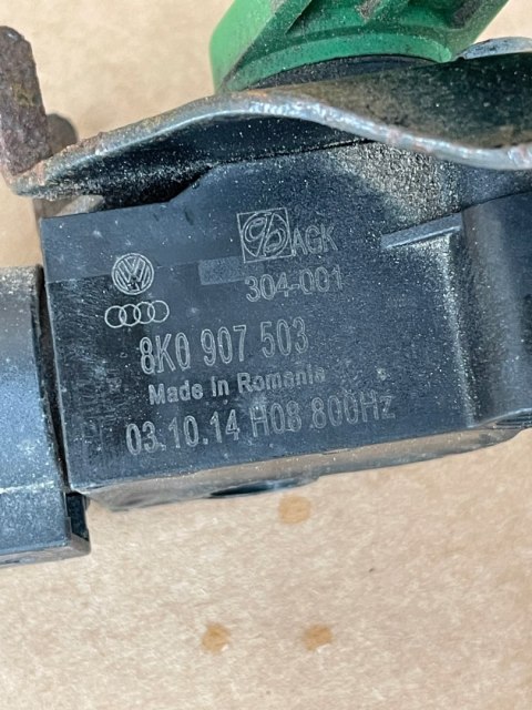 Audi A5 8T Oryginalny CZUJNIK Poziomowania XENON i Uchwyt 8K0941310C