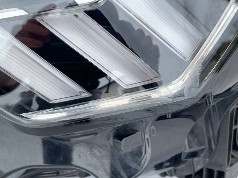 Audi Q3 SQ3 II Oryginalna LAMPA LEWY PRZÓD LED 83A 83A941033