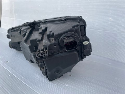 Oryginalny prawy reflektor LED Matrix Audi A4 B9 LIFT 8W0941036J