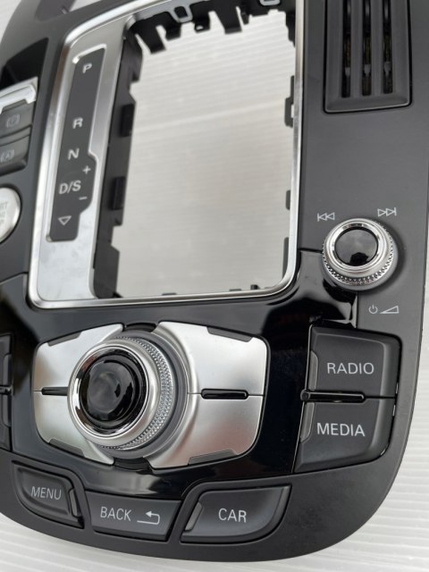 Panel sterowania MMI Audi A5 8T Lift - 8T0919611L Oryginał