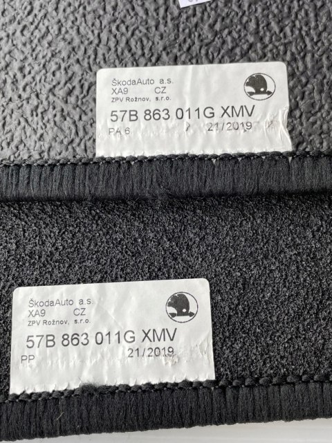 SKODA KAROQ 2019 DYWANIKI WELUR KOMPLET