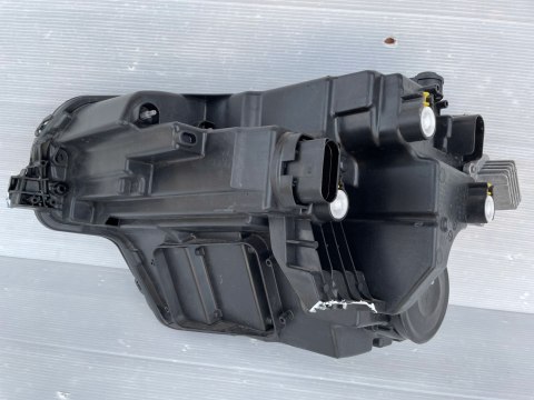 SKODA KAROQ LIFT FULL LED LAMPA PRAWY PRZÓD 57B941010