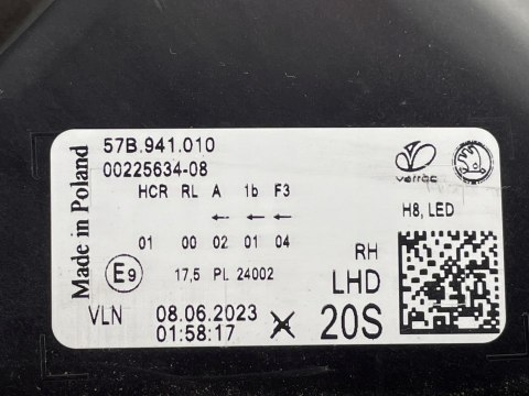 SKODA KAROQ LIFT FULL LED LAMPA PRAWY PRZÓD 57B941010