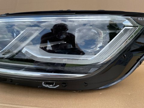 VW TIGUAN LAMPA LEWY PRZÓD IQ LIGHT 5NB941081G