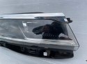 VW TOUAREG 3 III 760 LAMPA PRAWY PRZÓD 761941036