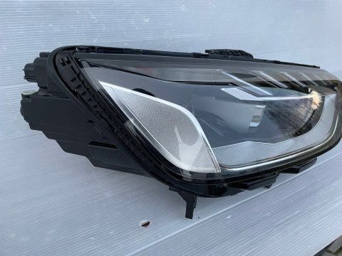 AUDI A4 B9 LIFT LAMPA PRAWY PRZÓD 8W0941034D