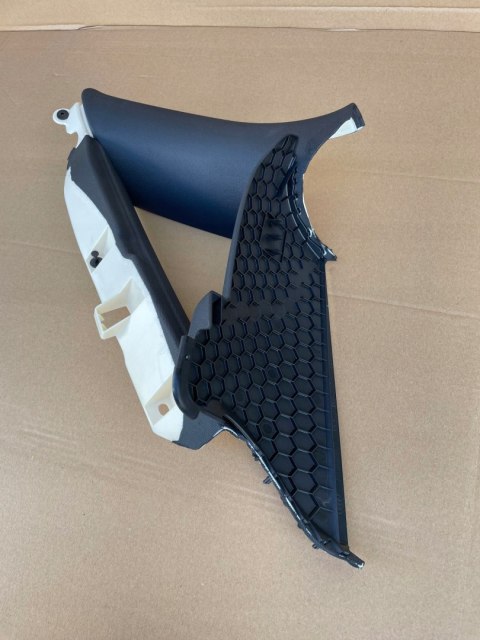 AUDI A6 C7 POSZYCIE TAPICERKA SŁUPKA LEWE S-line