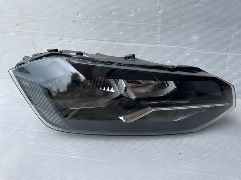VW POLO VI LAMPA PRAWY PRZÓD 2G1941006