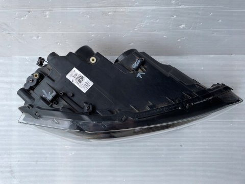 VW POLO VI LAMPA PRAWY PRZÓD 2G1941006