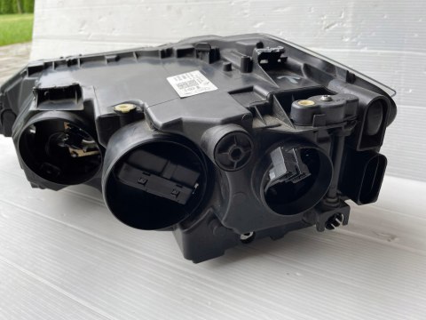 VW POLO VI LAMPA PRAWY PRZÓD 2G1941006