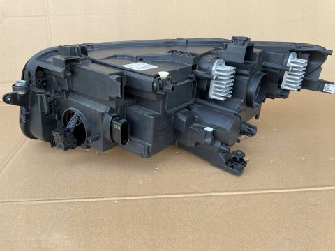 VW TIGUAN LAMPA PRAWY PRZÓD IQ LIGHT 5NB941082H